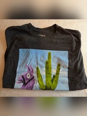 Fortnite Loot Llama T-Shirt Men’s Medium